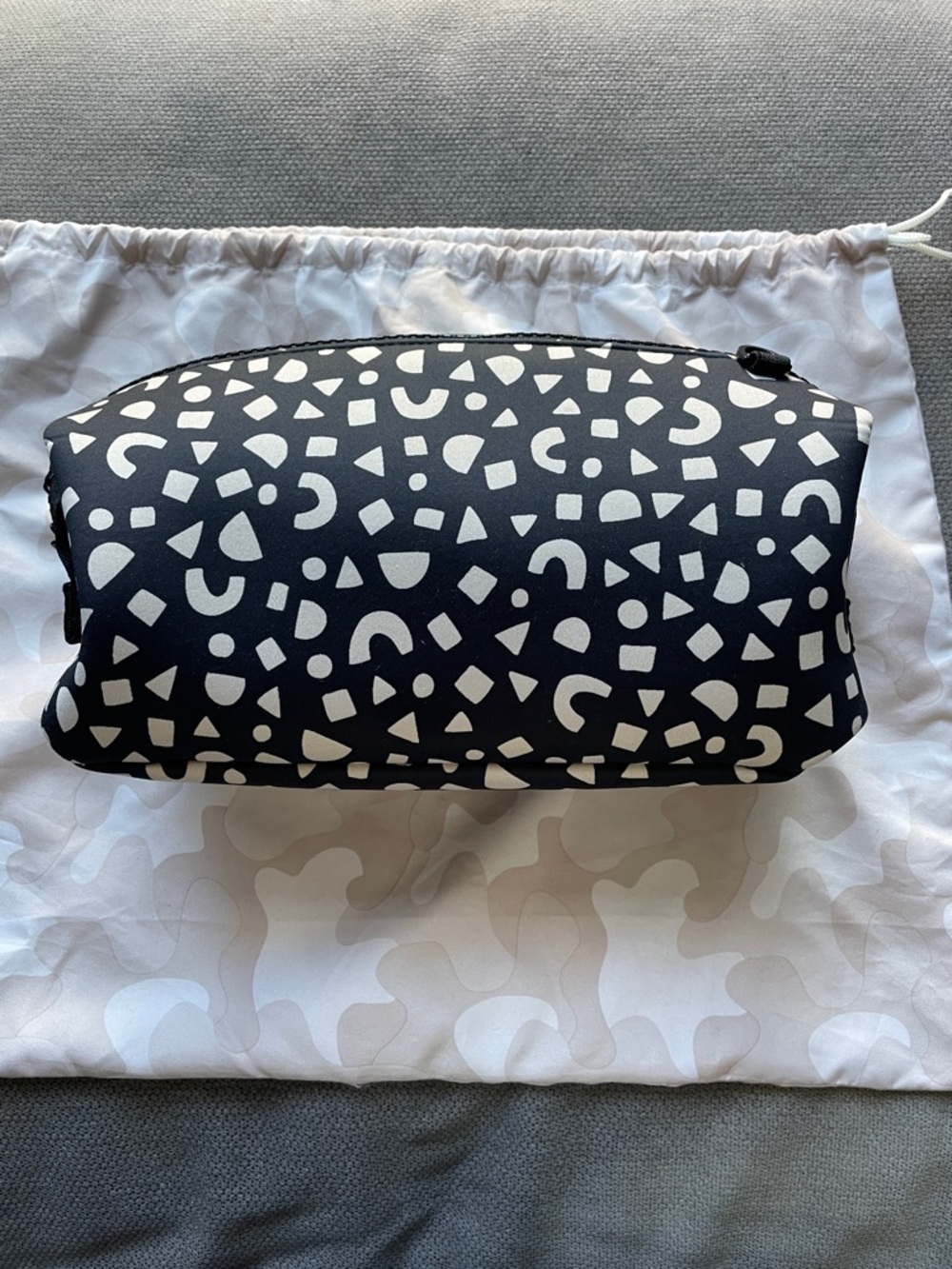 Dagne Dover Hunter XL toiletry bag in Block Party print - Picture 3 of 5